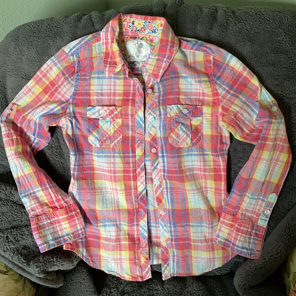 Girl’s sz 10 Justice shirt.